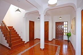 U 02 - Bedroom 2 in Casa Quinta Esta o