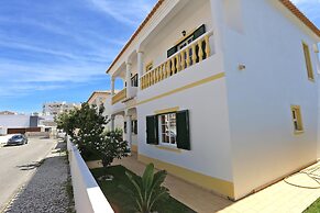 U 02 - Bedroom 2 in Casa Quinta Esta o