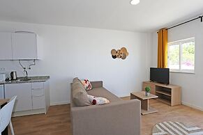 X 10 - 2 Bed Apartment in Quinta da Ponte