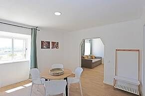 X 02 - 2 Bedroom Apartment in Quinta da Ponte