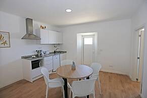 X 01 - 2 Bed Apartment in Quinta da Ponte