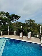 Leonardi's Sunset House