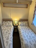 Towyn - 3 Bed Caravan - Pet Friendly