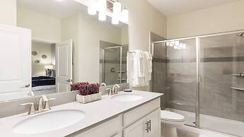 Greenview 8BR Home Private Theater Pool/spa/games