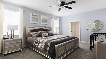 Greenview 8BR Home Private Theater Pool/spa/games