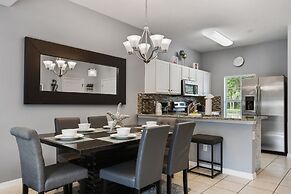 3-bedroom Villa in Bella Vida Resort, Close2disney