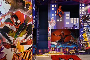 Modern Resort Home w/ Pool, Spa & Arcade Access