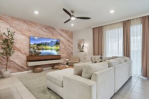 Luxury Stay: Pool, Games, Themed Rooms