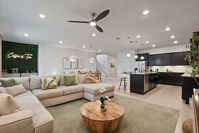 Luxury Stay: Pool, Games, Themed Rooms