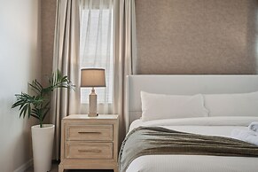 Luxury Stay: Pool, Games, Themed Rooms