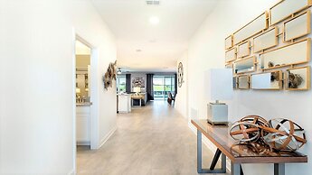 Family Oasis With Pool, Near Disney