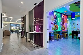 Epic Family Getaway: Themed Villa Near Disney !