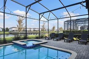 Epic Family Getaway: Themed Villa Near Disney !