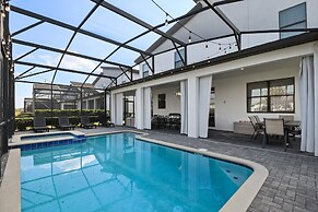 Epic Family Getaway: Themed Villa Near Disney !