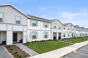 Family Getaway With Themed Rooms & Private Pool