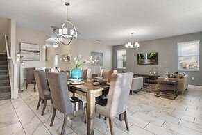 Green View Villa: 6 Beds, Pool & Resort Access