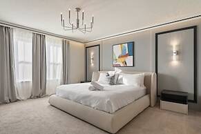 Lux Family Home in Exclusive Windsor Island Resort