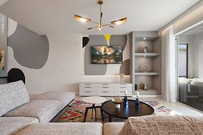 Lux Family Home in Exclusive Windsor Island Resort