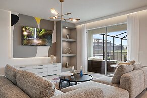 Lux Family Home in Exclusive Windsor Island Resort