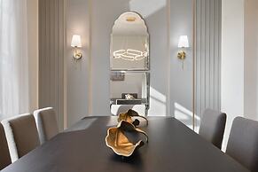 Lux Family Home in Exclusive Windsor Island Resort