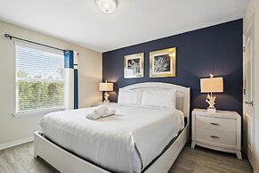 Ultimate 8BR Family Fun in Resort Near Disney!