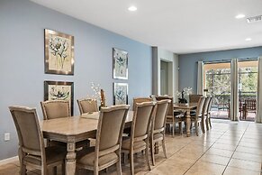 Ultimate 8BR Family Fun in Resort Near Disney!