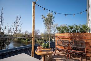 LODGE&LOFT