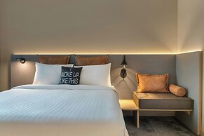 Moxy Hamburg - Finkenwerder