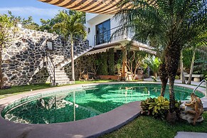 Cozy House with Pool and 3 Bedrooms