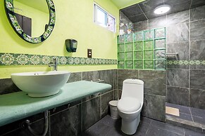 Cozy House with Pool and 3 Bedrooms