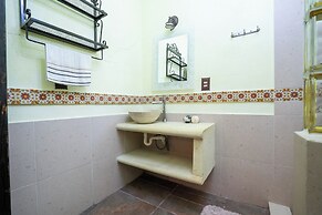 Cozy House with Pool and 3 Bedrooms