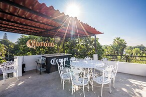 Cozy House with Pool and 3 Bedrooms