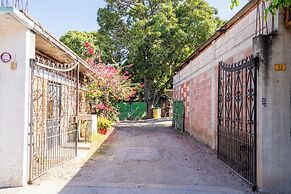 Cozy House with Pool and 3 Bedrooms