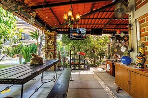 Cozy House with Pool and 3 Bedrooms