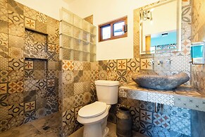 Cozy House with Pool and 3 Bedrooms