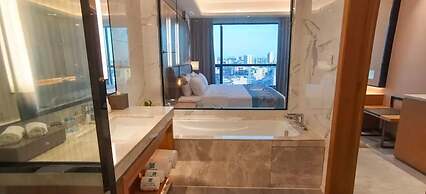 Rising Dragon International Hotel