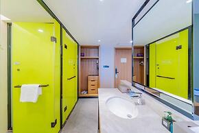 Rising Dragon International Hotel