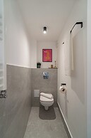 Vibrant & Spacious 3BR Condos on Amzei