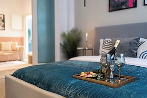 Vibrant & Spacious 3BR Condos on Amzei