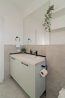 Vibrant & Spacious 3BR Condos on Amzei