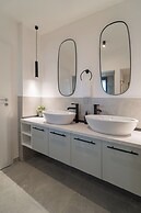 Vibrant & Spacious 3BR Condos on Amzei