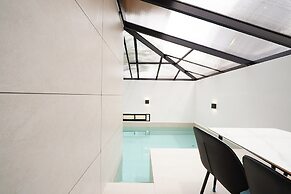 Run to you fullvilla