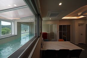 Run to you fullvilla