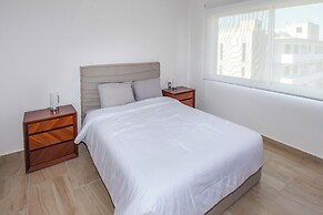 New Vidamar Apartment with Pool & Tennis