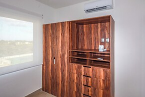 New Vidamar Apartment with Pool & Tennis