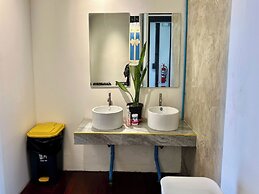 Deva Hostel & Relax Pool