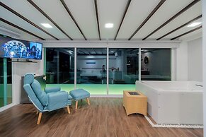 Villa Nirvana, Hua Hin