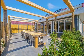 Spacious 22 Persons Holiday Home in Callantsoog