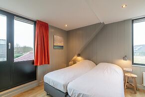 Spacious 22 Persons Holiday Home in Callantsoog