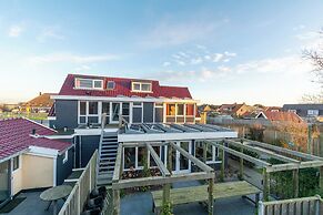 Spacious 22 Persons Holiday Home in Callantsoog